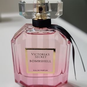 Victoria Secret Bombshell Perfum